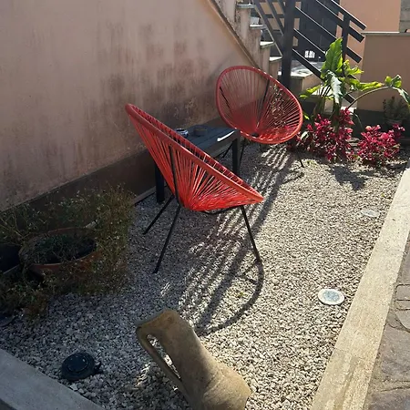 דירה Holy Isle Garden