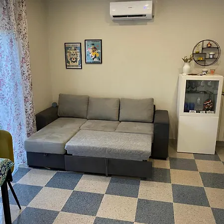 Holy Isle Garden Apartment Fiumicino